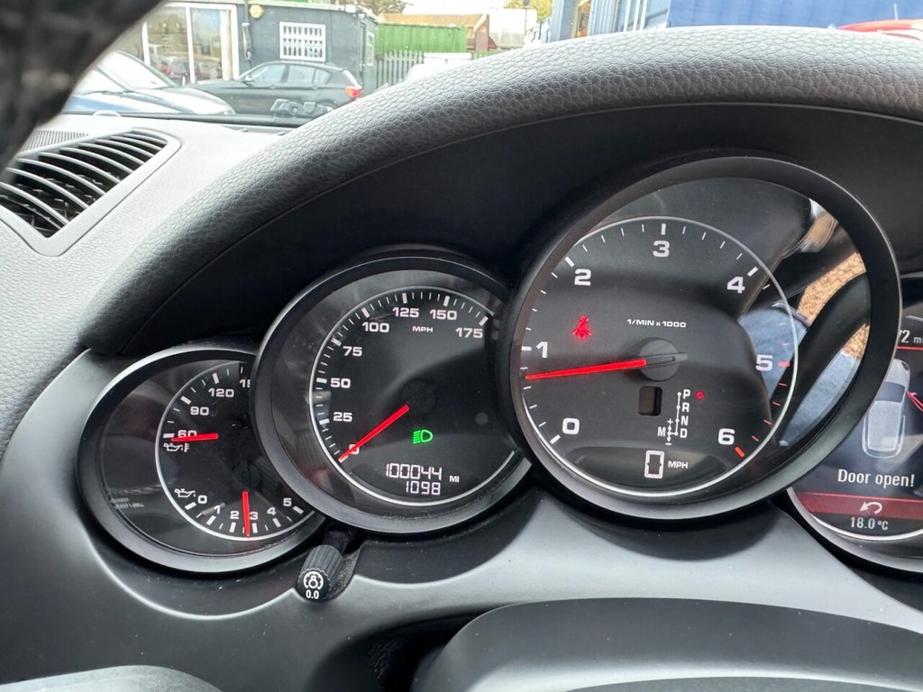 Used Porsche Cayenne 2013 for sale - 76223661: Photo 21