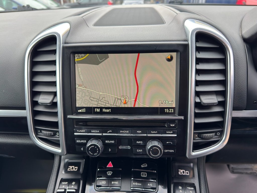 Used Porsche Cayenne 2013 for sale - 76223661: Photo 23