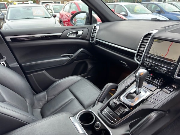 Used Porsche Cayenne 2013 for sale - 76223661: Photo 38