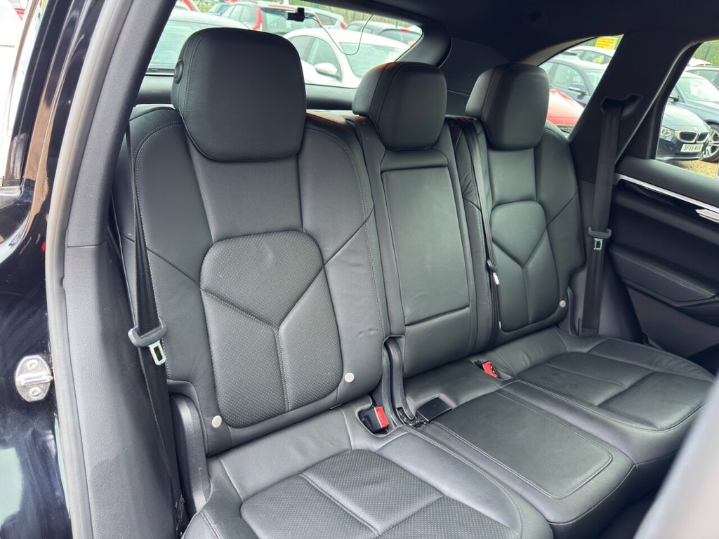 Used Porsche Cayenne 2013 for sale - 76223661: Photo 40