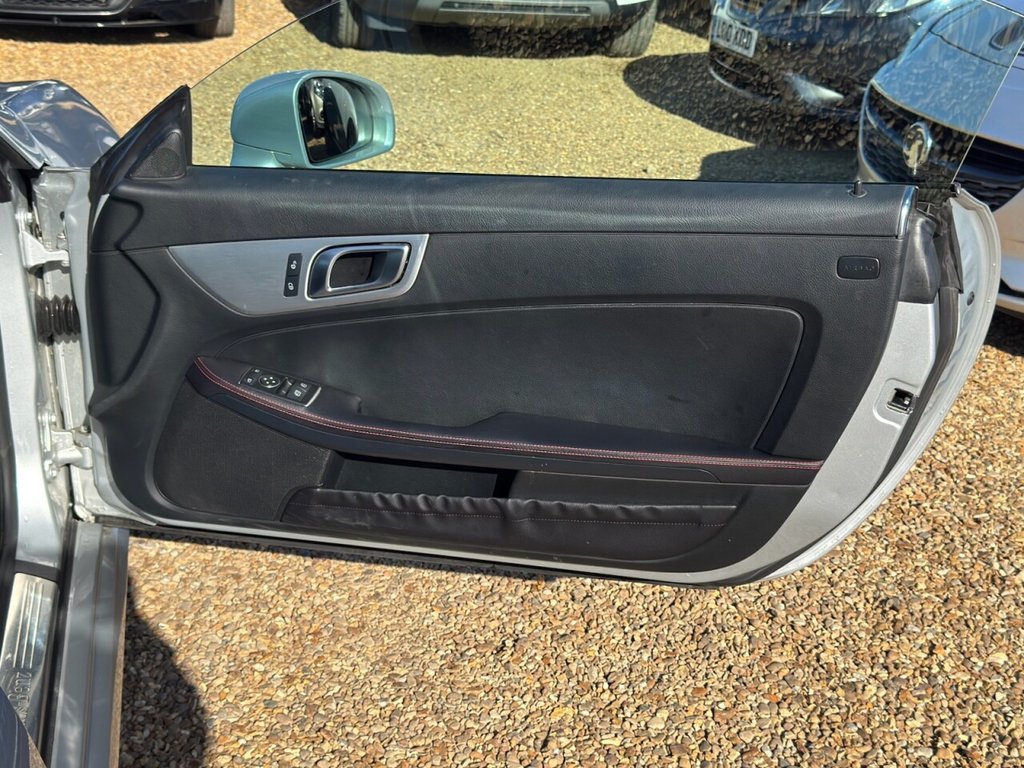 Used Mercedes-Benz SLK 2013 for sale - 77920203: Photo 14