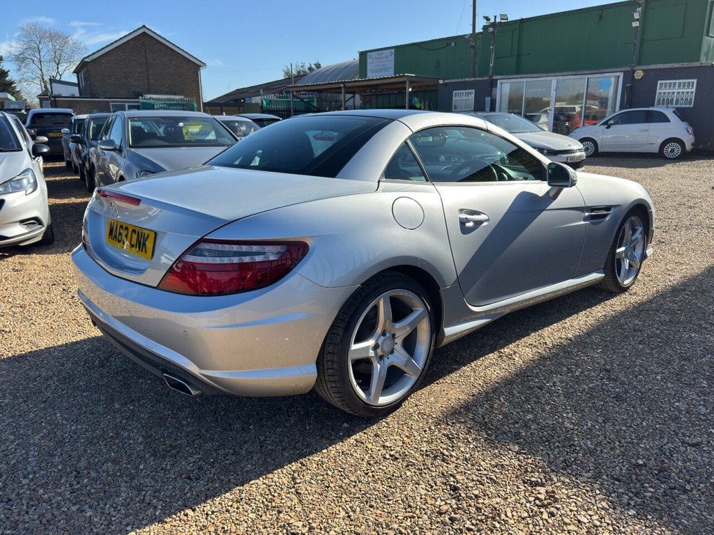 Used Mercedes-Benz SLK 2013 for sale - 77920203: Photo 8