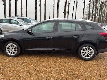 Used Renault Megane 2013 for sale - 76986273: Photo