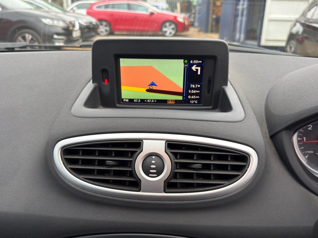 Used Renault Clio 2010 for sale - 77680805: Photo 17