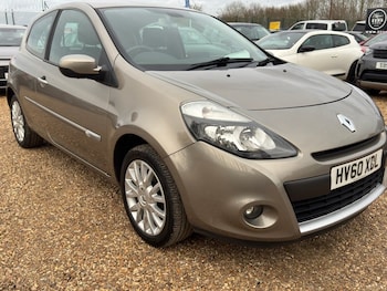 Used Renault Clio 2010 for sale - 77680805: Photo
