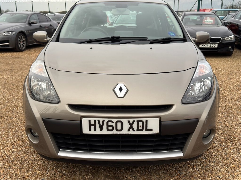 Used Renault Clio 2010 for sale - 77680805: Photo 2