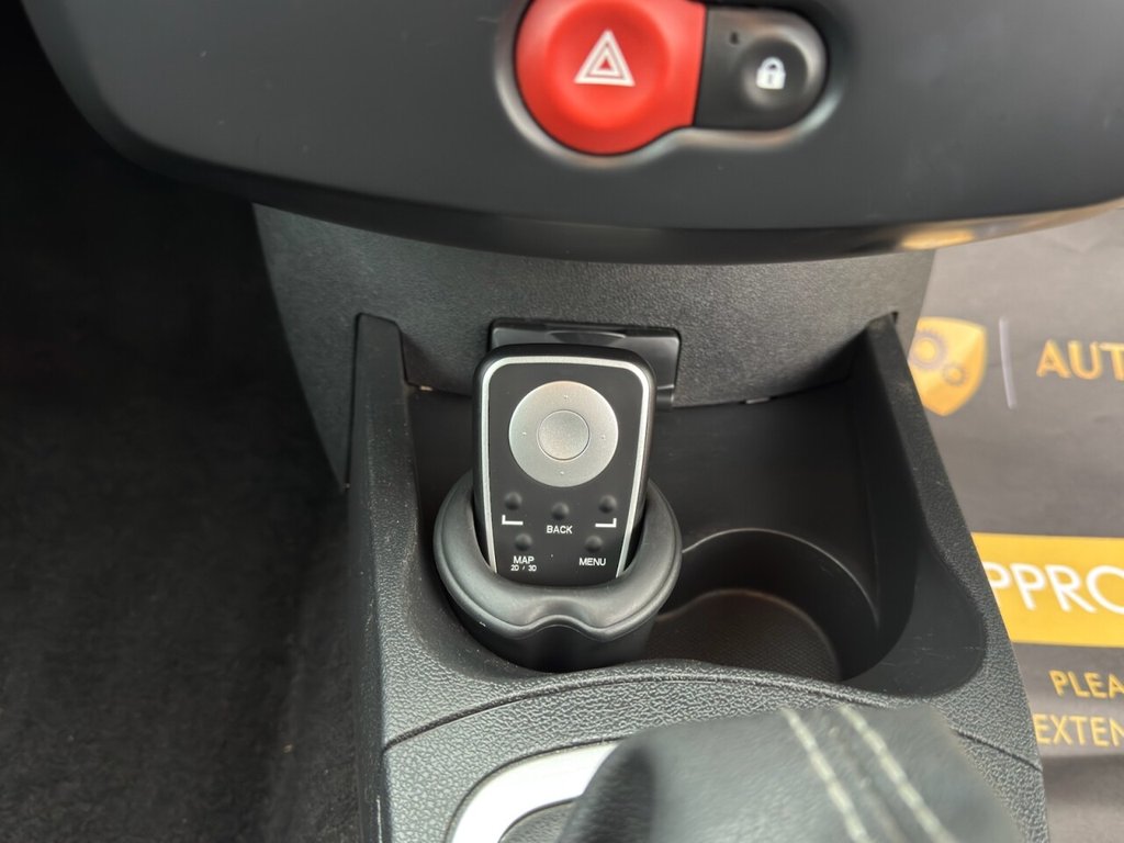 Used Renault Clio 2010 for sale - 77680805: Photo 20