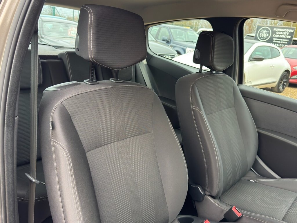 Used Renault Clio 2010 for sale - 77680805: Photo 27