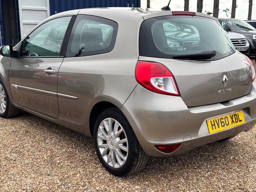 Used Renault Clio 2010 for sale - 77680805: Photo 5