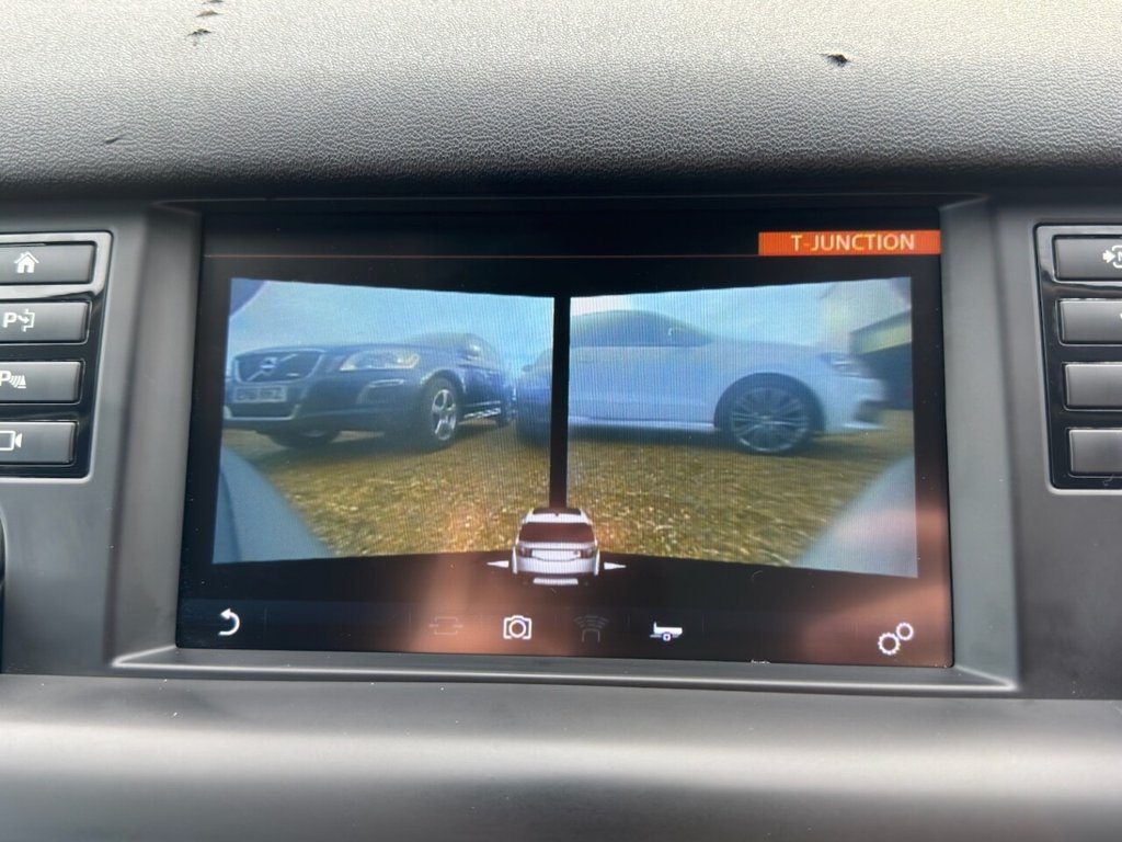 Used Land Rover Discovery Sport 2017 for sale - 77421762: Photo 12