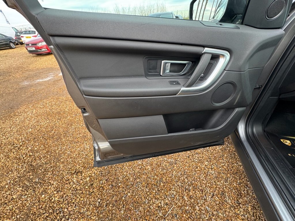 Used Land Rover Discovery Sport 2017 for sale - 77421762: Photo 46