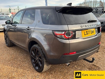 Used Land Rover Discovery Sport 2017 for sale - 77421762: Photo