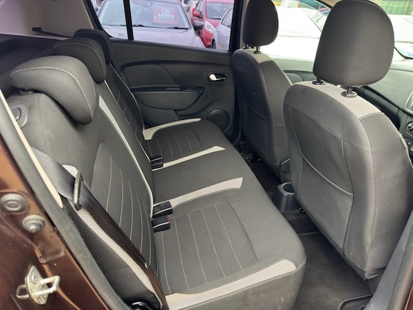 Used Dacia Sandero Stepway 2017 for sale - 76303999: Photo 29