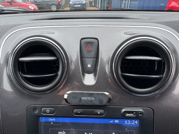 Used Dacia Sandero Stepway 2017 for sale - 76303999: Photo 33