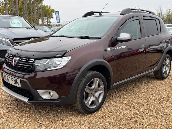 Used Dacia Sandero Stepway 2017 for sale - 76303999: Photo 3