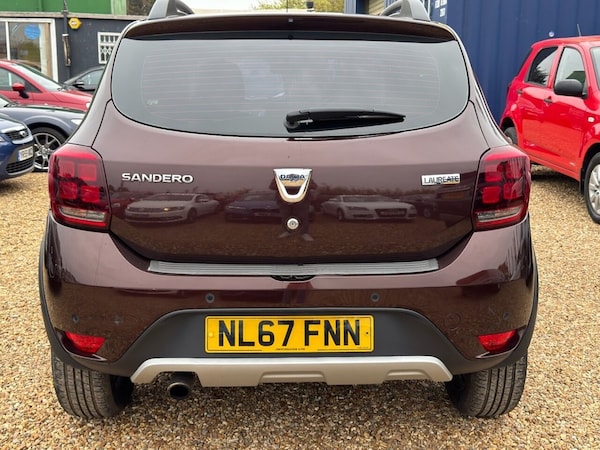 Used Dacia Sandero Stepway 2017 for sale - 76303999: Photo 6