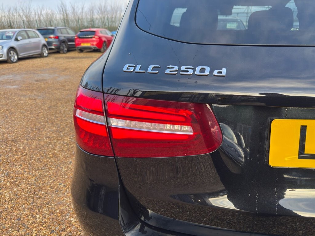 Used Mercedes-Benz GLC 2018 for sale - 77161614: Photo 11