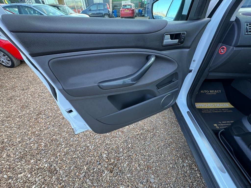 Used Ford Kuga 2012 for sale - 78117458: Photo 32