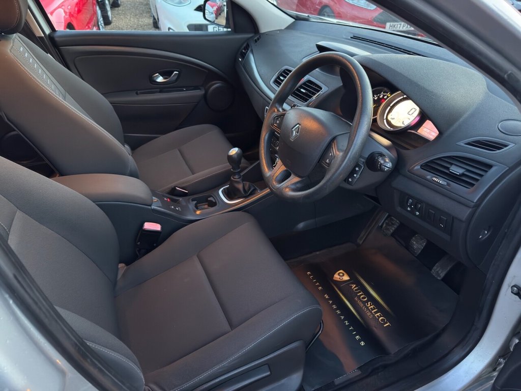 Used Renault Megane 2010 for sale - 76950461: Photo 10