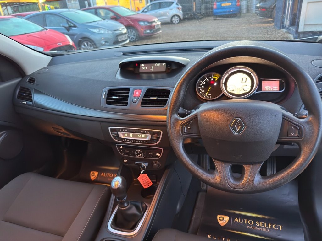 Used Renault Megane 2010 for sale - 76950461: Photo 15