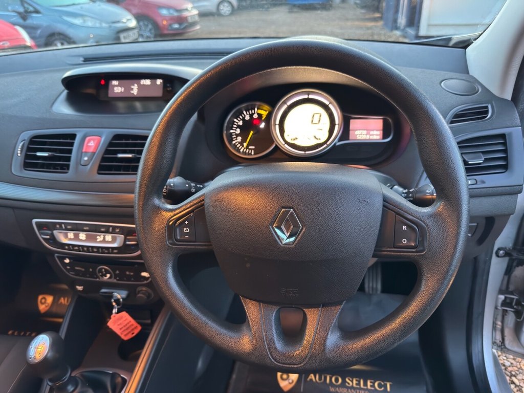 Used Renault Megane 2010 for sale - 76950461: Photo 16