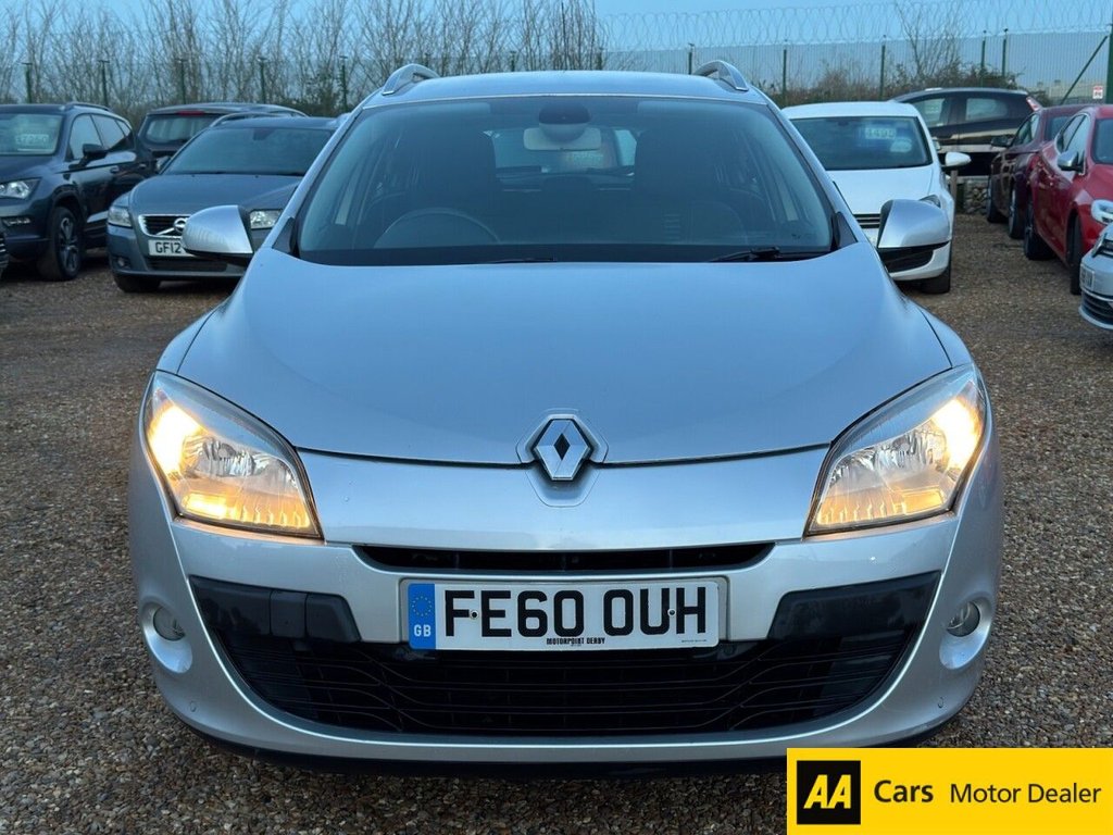 Used Renault Megane 2010 for sale - 76950461: Photo 2