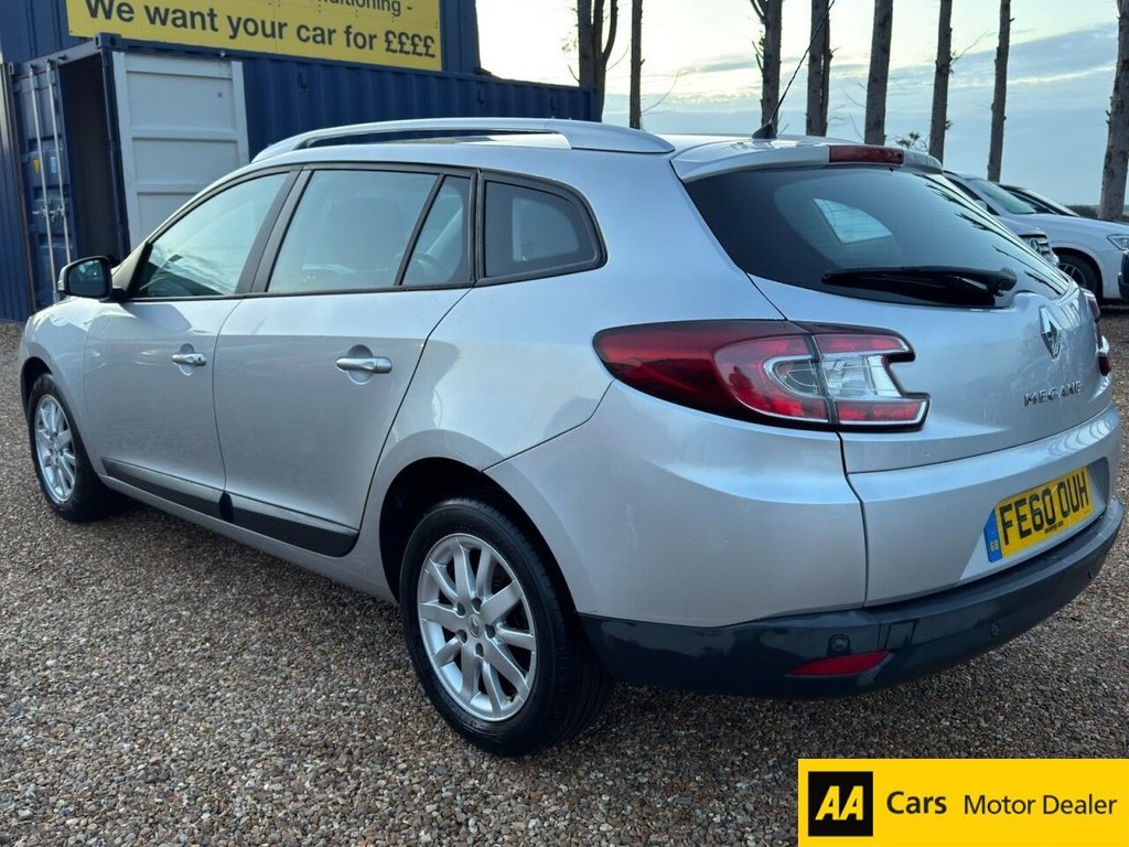 Used Renault Megane 2010 for sale - 76950461: Photo 4