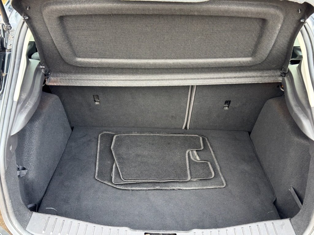 Used Ford Focus 2014 for sale - 76510103: Photo 16