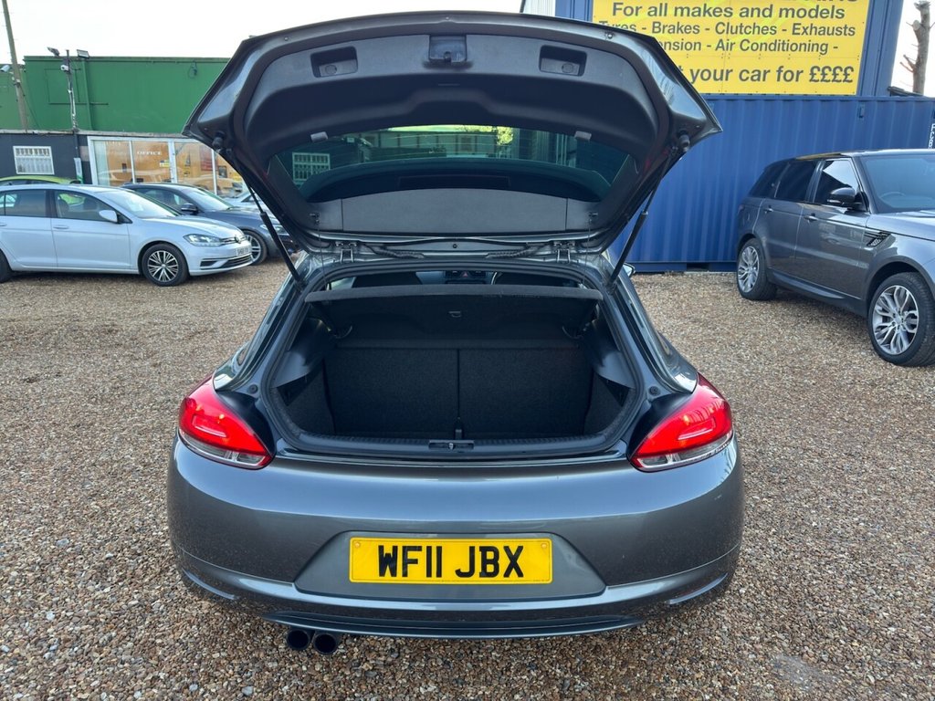 Used Volkswagen Scirocco 2011 for sale - 77153882: Photo 11