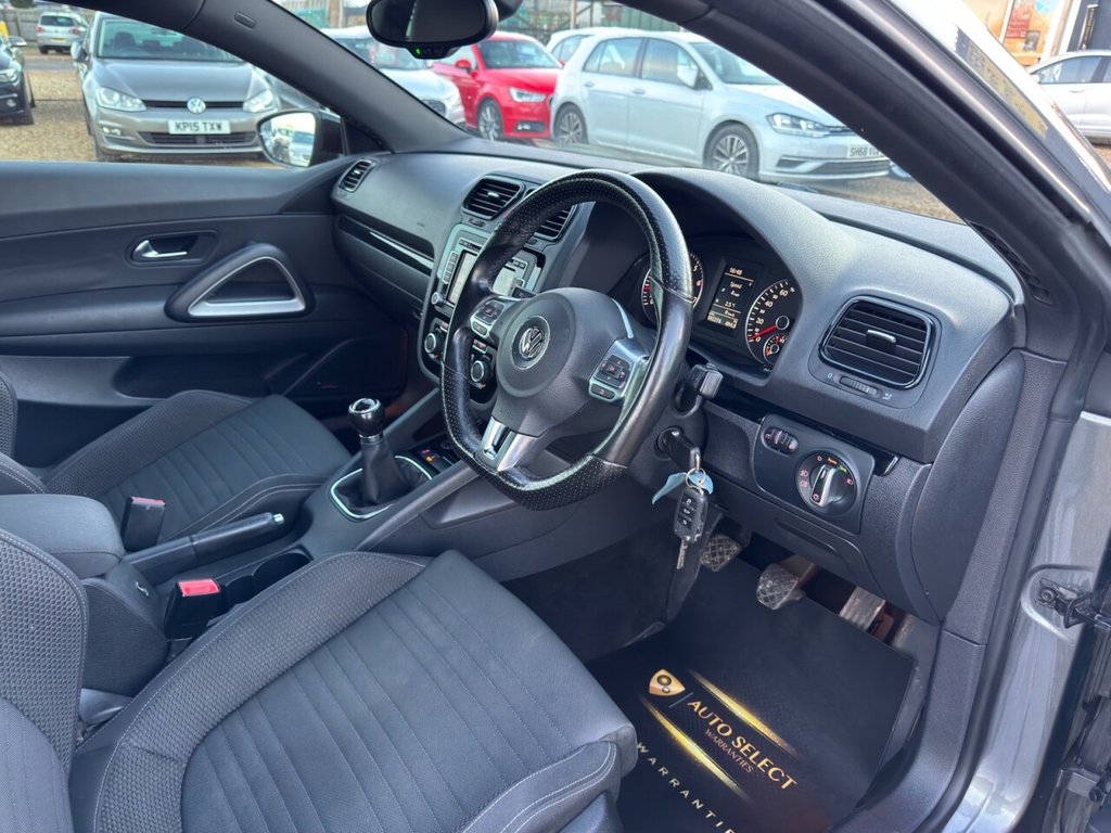 Used Volkswagen Scirocco 2011 for sale - 77153882: Photo 17