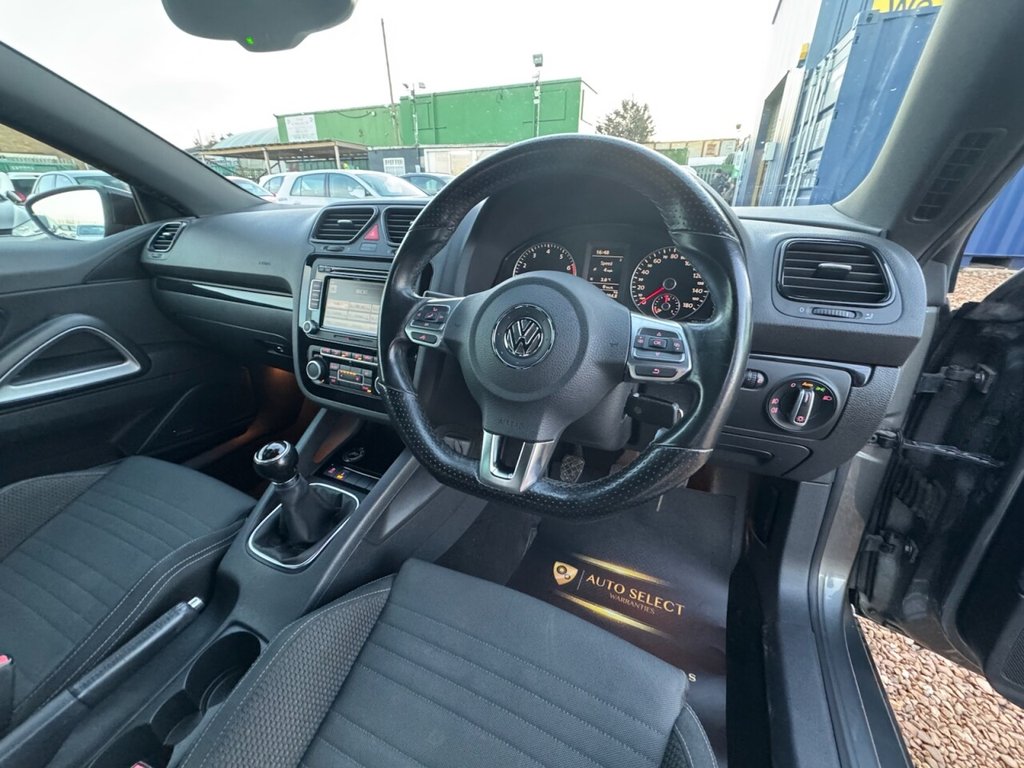 Used Volkswagen Scirocco 2011 for sale - 77153882: Photo 22