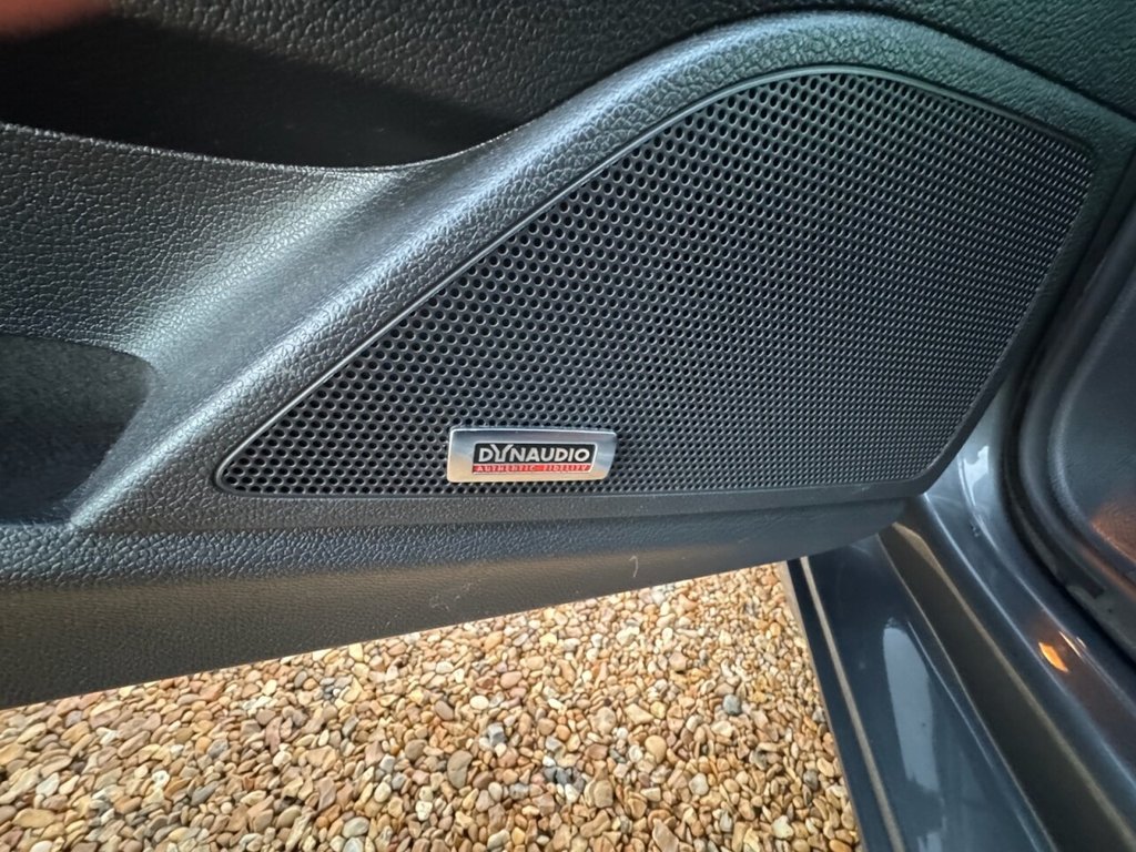 Used Volkswagen Scirocco 2011 for sale - 77153882: Photo 29