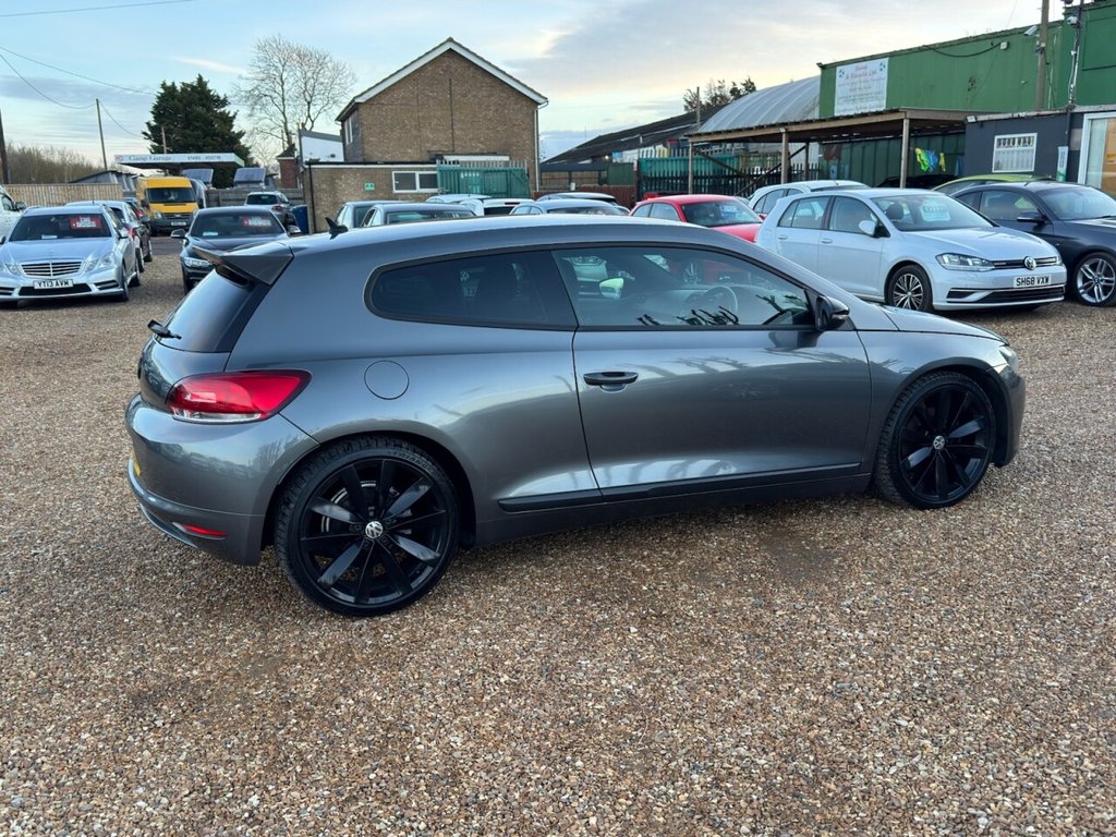 Used Volkswagen Scirocco 2011 for sale - 77153882: Photo 7