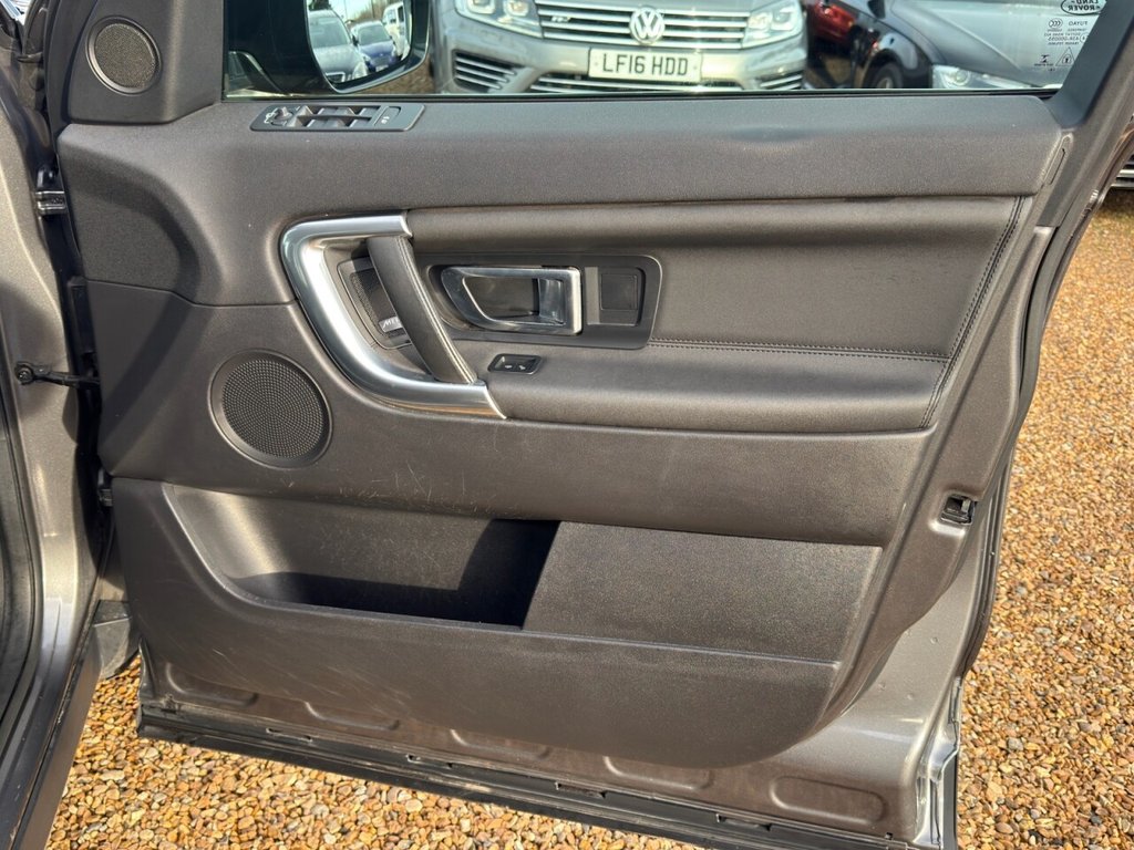 Used Land Rover Discovery Sport 2017 for sale - 77200312: Photo 17