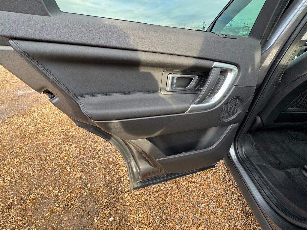 Used Land Rover Discovery Sport 2017 for sale - 77200312: Photo 44
