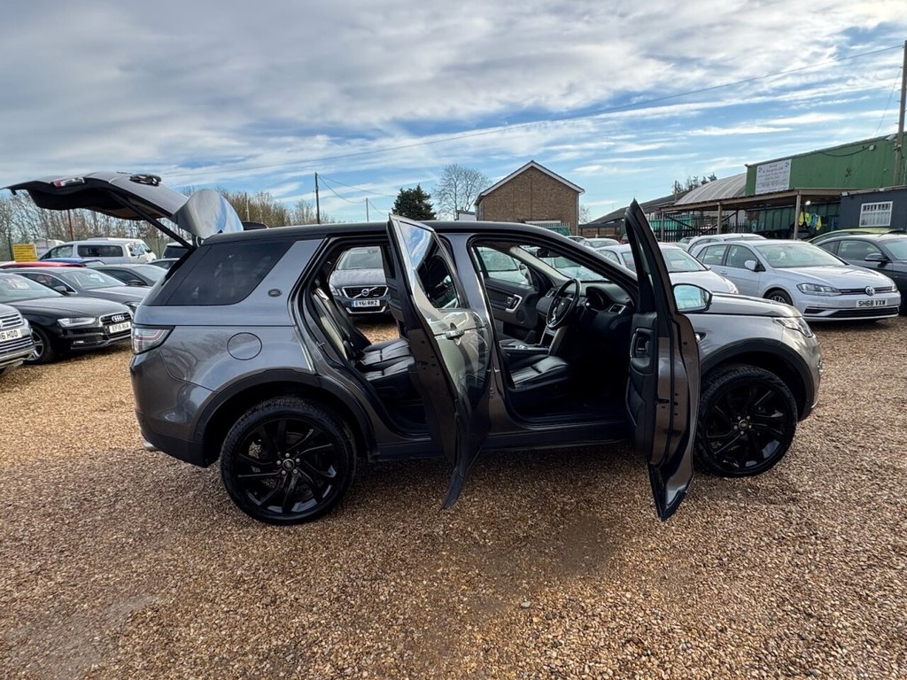 Used Land Rover Discovery Sport 2017 for sale - 77200312: Photo 7