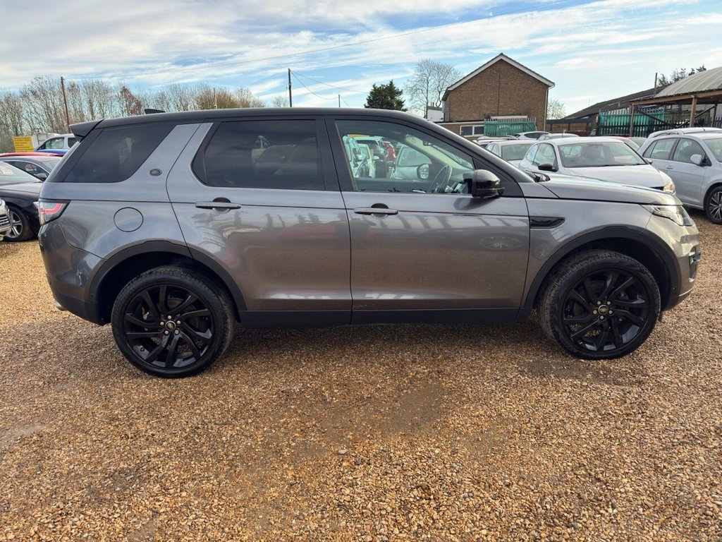 Used Land Rover Discovery Sport 2017 for sale - 77200312: Photo 9