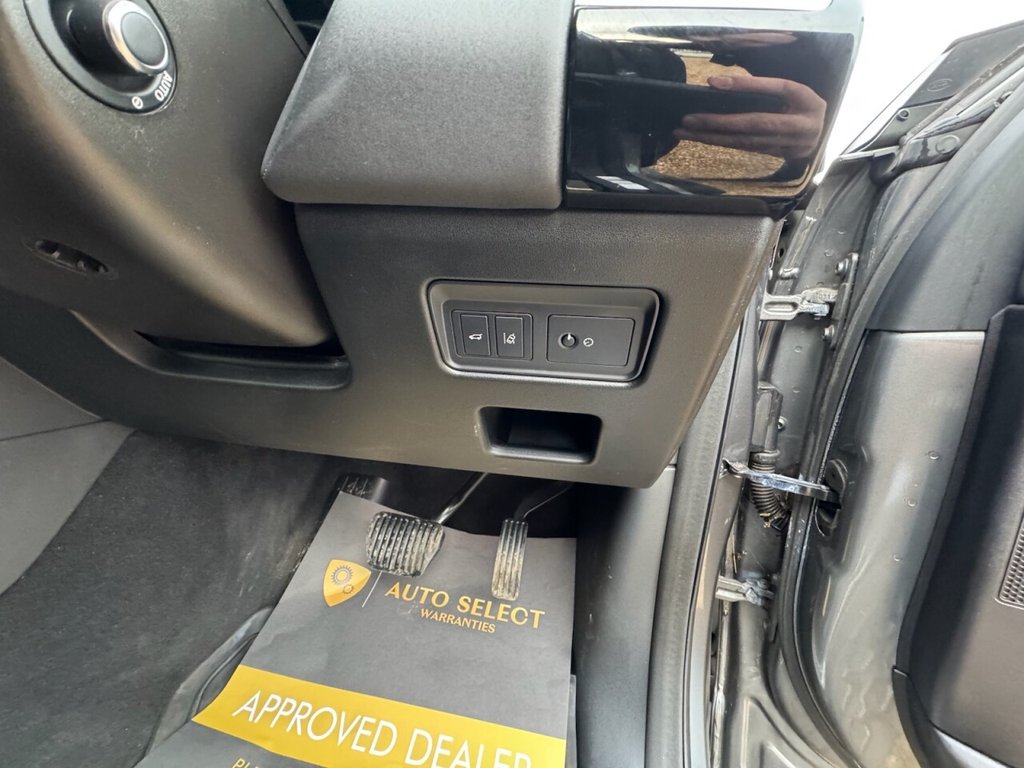 Used Land Rover Discovery 2017 for sale - 77588194: Photo 34