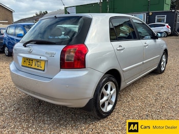 Used Toyota Corolla 2004 for sale - 78936361: Photo