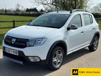 Used Dacia Sandero Stepway 2017 for sale - 74306213: Photo