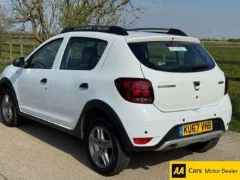 Used Dacia Sandero Stepway 2017 for sale - 74306213: Photo