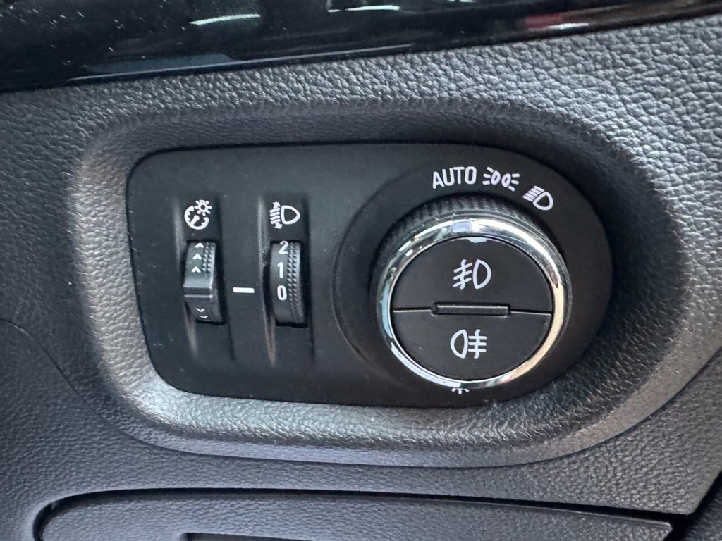 Used Vauxhall Astra 2017 for sale - 77806853: Photo 11