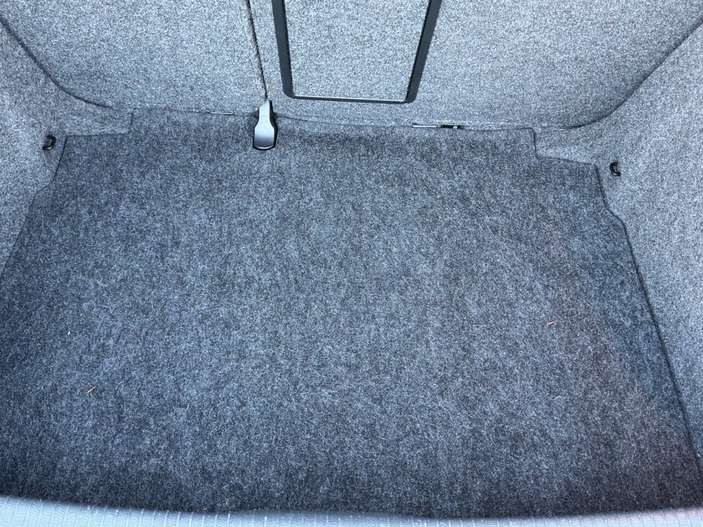 Used Volkswagen Golf 2011 for sale - 77227239: Photo 11