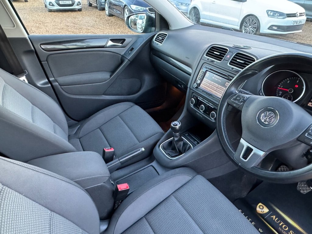 Used Volkswagen Golf 2011 for sale - 77227239: Photo 24