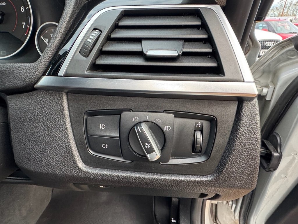 Used BMW 3 Series 2018 for sale - 76841293: Photo 17