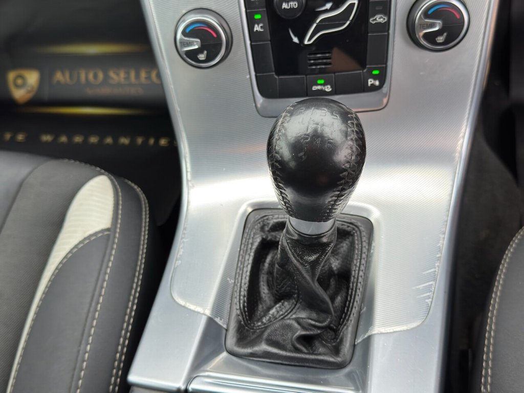 Used Volvo V60 2011 for sale - 77250755: Photo 19