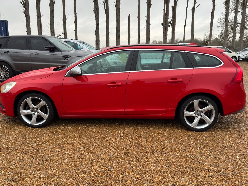 Used Volvo V60 2011 for sale - 77250755: Photo 4