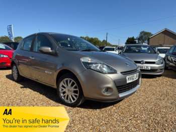 2010 (60) - 1.5 dCi Dynamique TomTom Hatchback 5dr Diesel Manual Euro 4 (86 ps)