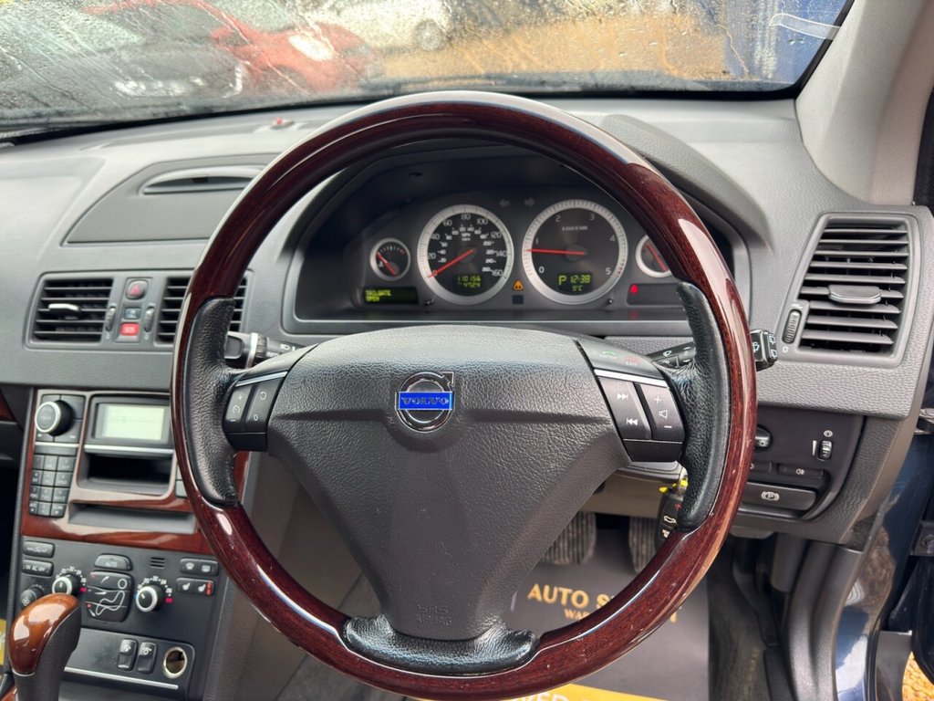 Used Volvo XC90 2011 for sale - 77457559: Photo 23