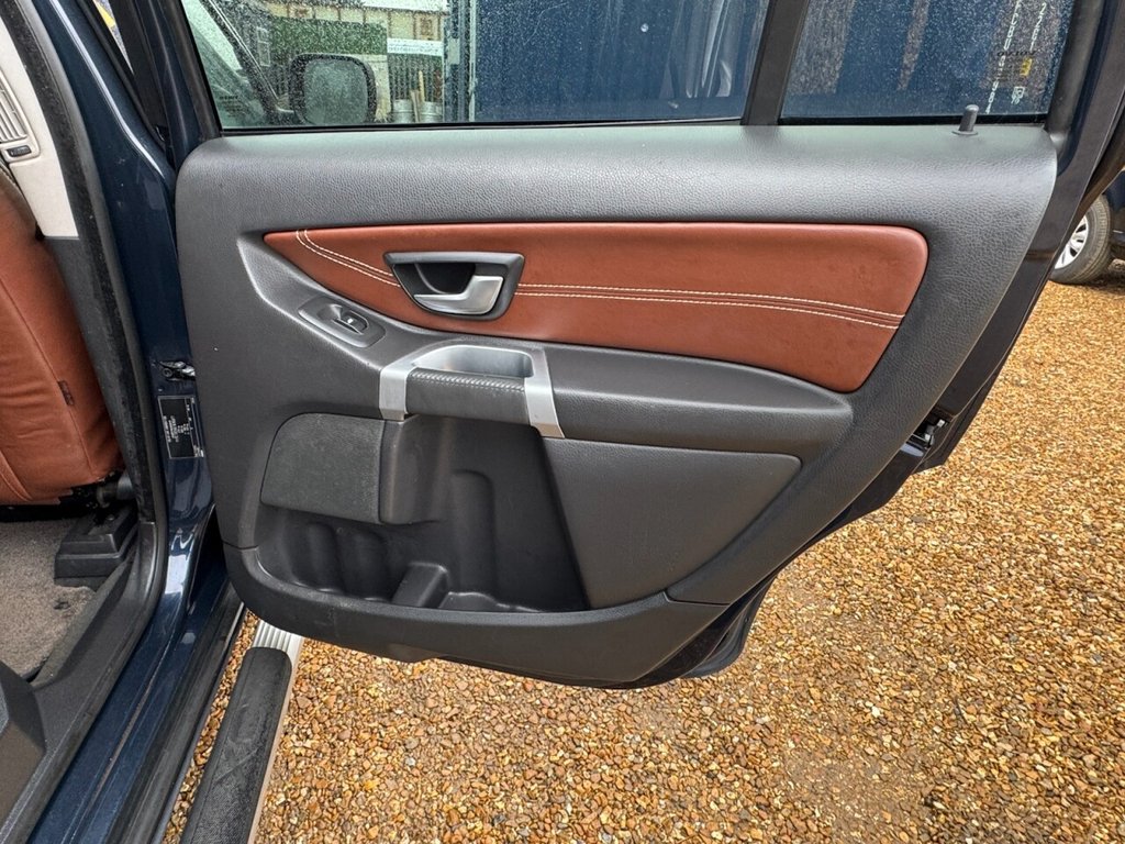 Used Volvo XC90 2011 for sale - 77457559: Photo 36